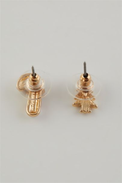 Woman 6 Piece Christmas Themed Earrings