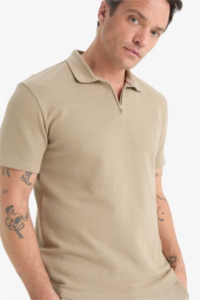 Regular Fit Polo Yaka Kısa Kollu Dokulu Tişört