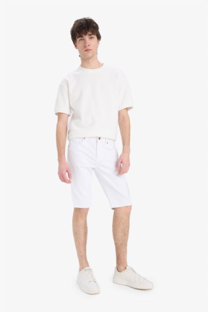 Джинсовые бермуды узкого покроя