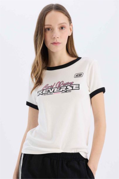 تيشيرت نص كم مطبوع سليم فيت برقبة مستديرة