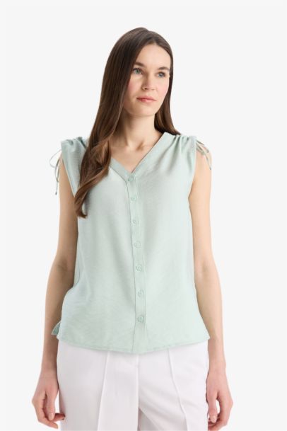 Regular Fit V-Neck Sleeveless Blouse