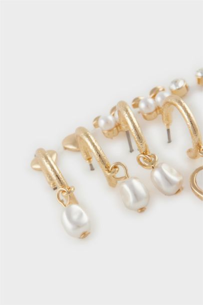 Woman 6 Piece Pearl Detailed Gold Earrings