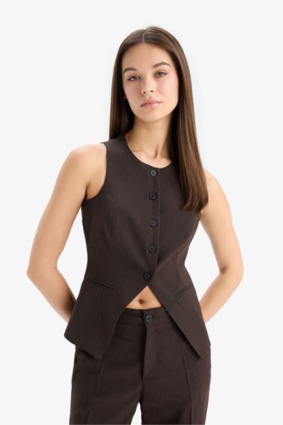 Gilet à col rond et boutons Afra x Defacto