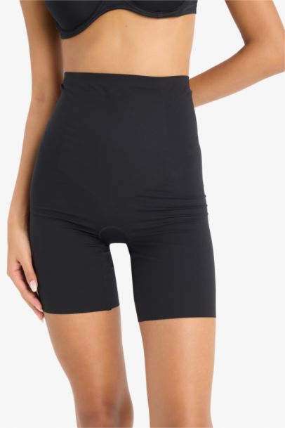 Fall in Love Black Color Short Corset