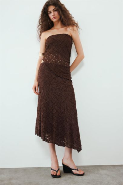 A Cut Lace Normal Waist Midi Knitted Skirt