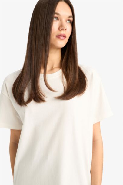 Oversize Fit Basic White Short Sleeve T-Shirt