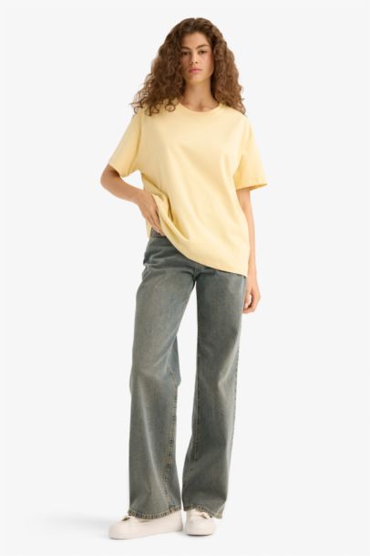 تيشيرت نص كم اوفر سايز برقبة مستديرة