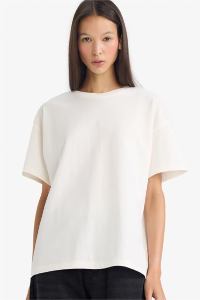 Woman Short Sleeve T-Shirt