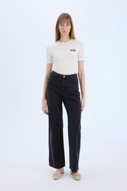 Slim Fit Crew Neck Printed Casual T-Shirt