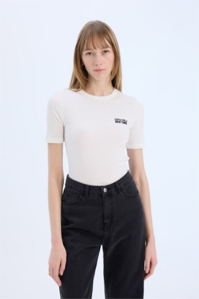 Slim Fit Crew Neck Printed Casual T-Shirt