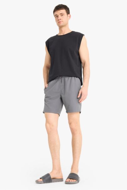 Regular Fit Kısa Boy Cepli File Astarlı Beli Bağcıklı Düz Hafif Kumaş Deniz Şortu