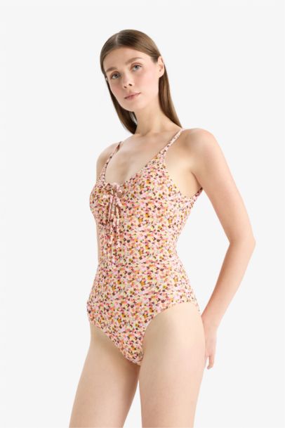 Fall in Love Regular Fit Floral Crepe Strappy Swimsuit