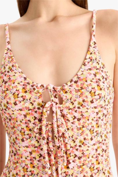 Fall in Love Regular Fit Floral Crepe Strappy Swimsuit