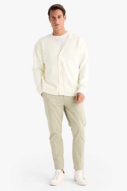 Relax Fit V Yaka Düğmeli Triko Hırka