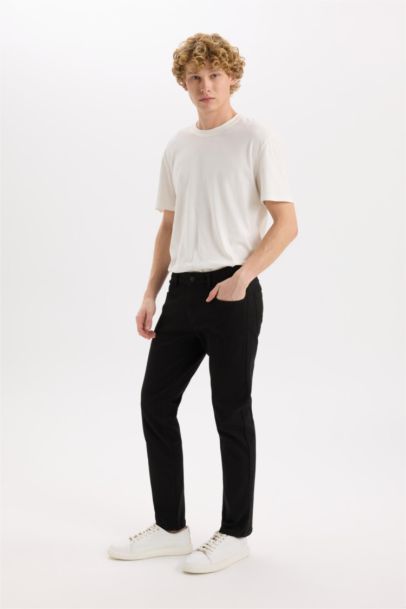 Pedro Slim Fit Dar Kalıp Normal Bel Dar Paça Siyah Jean Pantolon