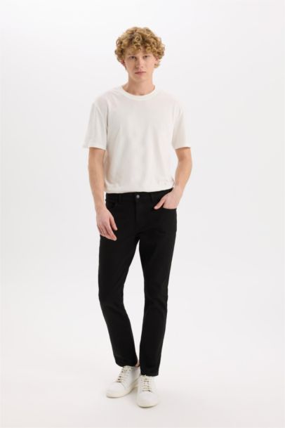 Pedro Slim Fit Dar Kalıp Normal Bel Dar Paça Siyah Jean Pantolon