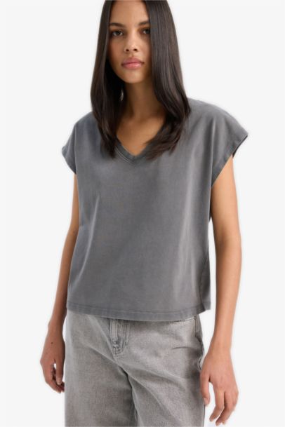 Regular Fit V Neck Basic Premium T-Shirt