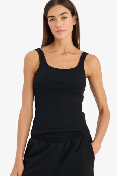 Slim Fit Basic Camisole Round Collar Tank Top