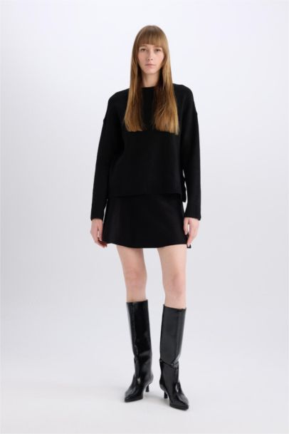 تنورة قصيرة من تريكو قصة A