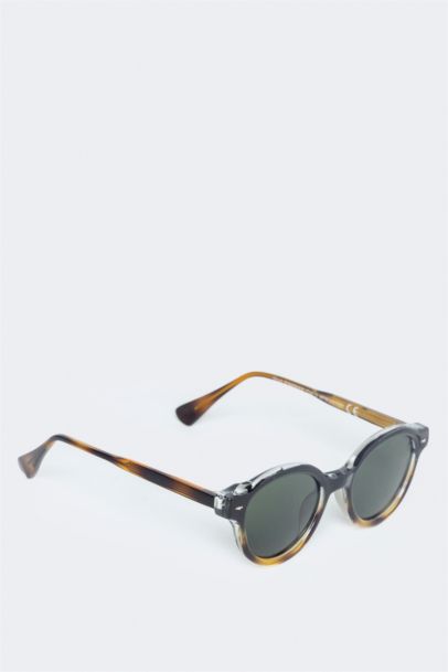 Woman Round Black Plastic Frame Black Lens Sunglasses