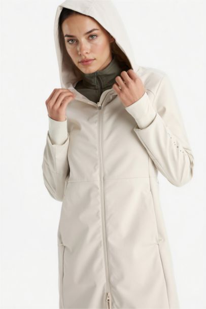 Su İtici Softshell Slim Fit Dar Kesim Kapüşonlu Fermuarlı Cepli Parka