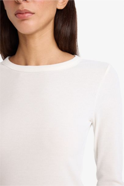 Woman Long Sleeve T-Shirt