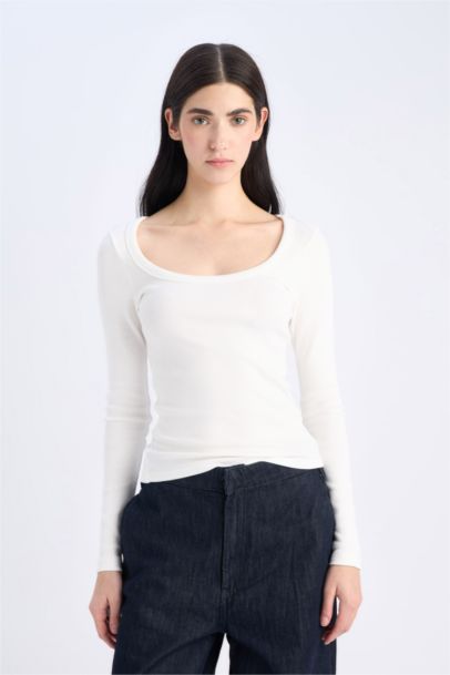 تيشيرت ردن طويل سادة بيزك مضلع سليم فيت