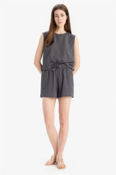 Майка из ткани с круглым вырезом стандартного кроя