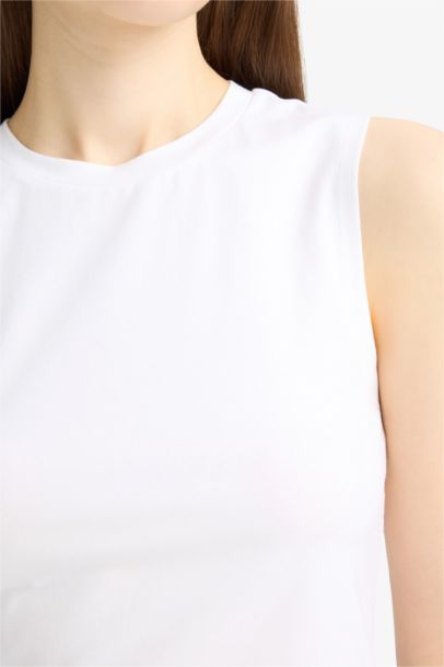 Slim Fit Basic Round Collar Tank Top