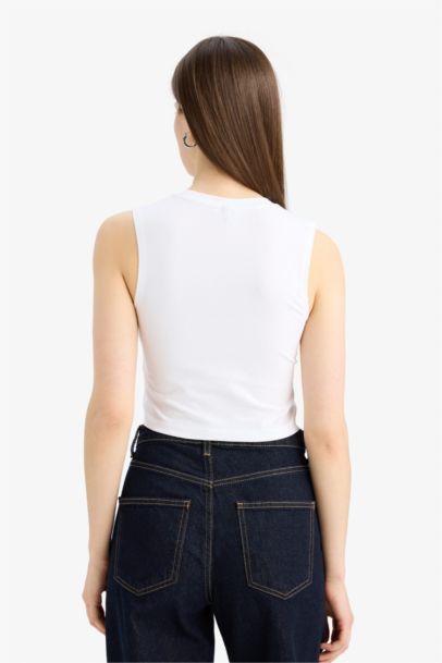 Slim Fit Basic Round Collar Tank Top