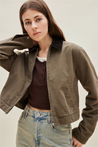 Стандартный крой поло с молнией и карманами из хлопка