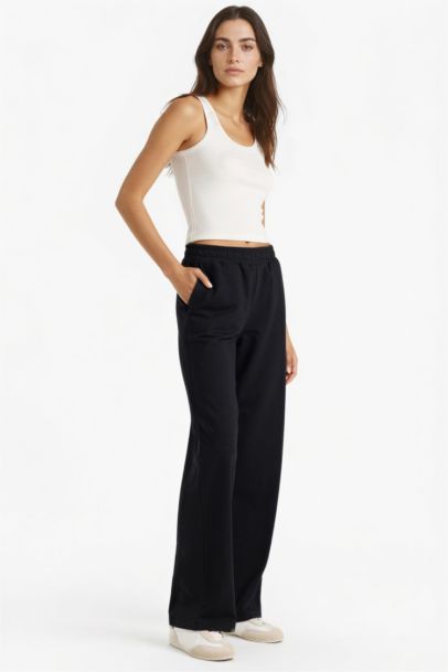 Straight Fit Elastic Waist Sweatpants