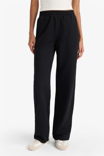 Straight Fit Elastic Waist Sweatpants