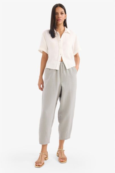 Tapered Fit High Waist Muslin Trousers