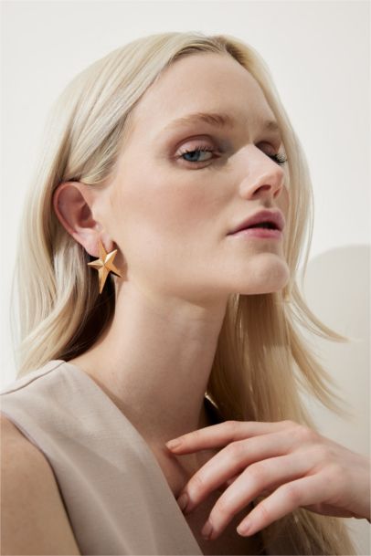 Woman Star Gold Earrings