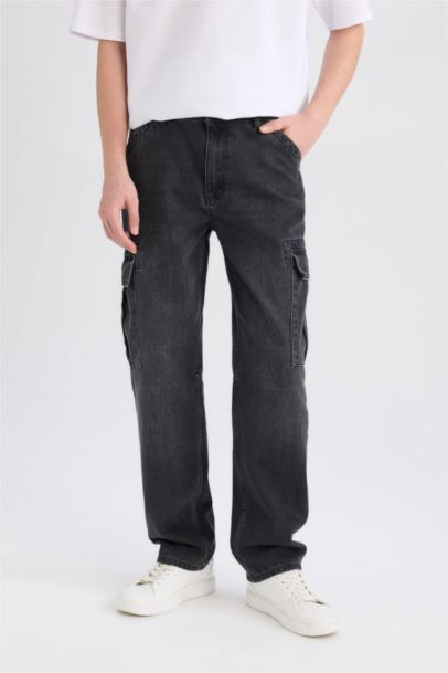 بنطلون جينز  كارجو قصة مريحة برجل واسع