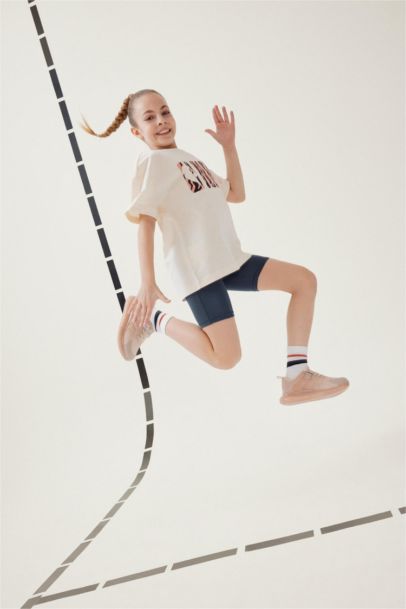 ليجن بناتي قصير