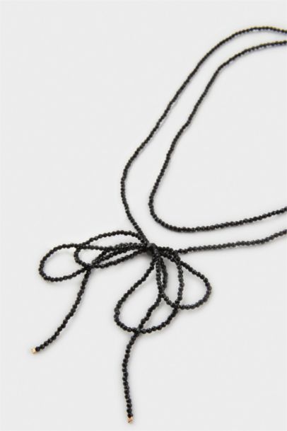 سلسلة خيط أسود نسائي