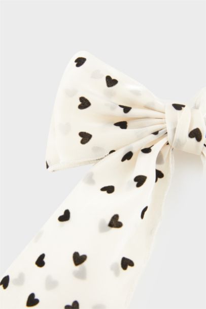 Woman Ribbon-Looking Heart Hair Clips