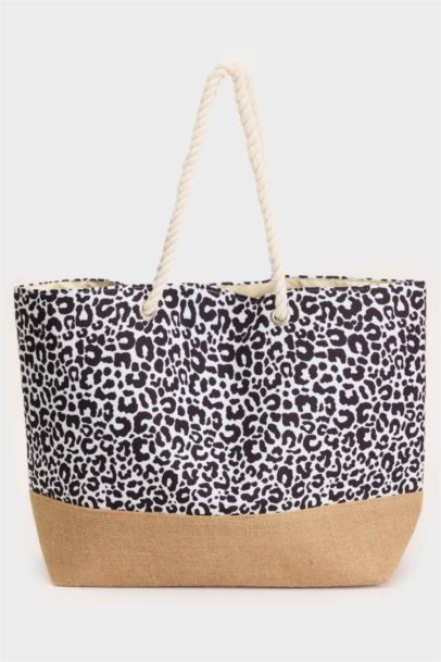 جنطة بحر نسائي