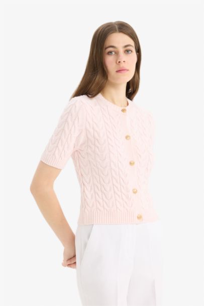 Трикотажный кардиган с короткими рукавами и круглым вырезом