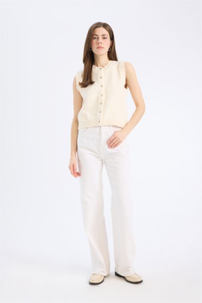 Регулярная посадка, вязаный жилет с воротом-стойкой и пуговицами