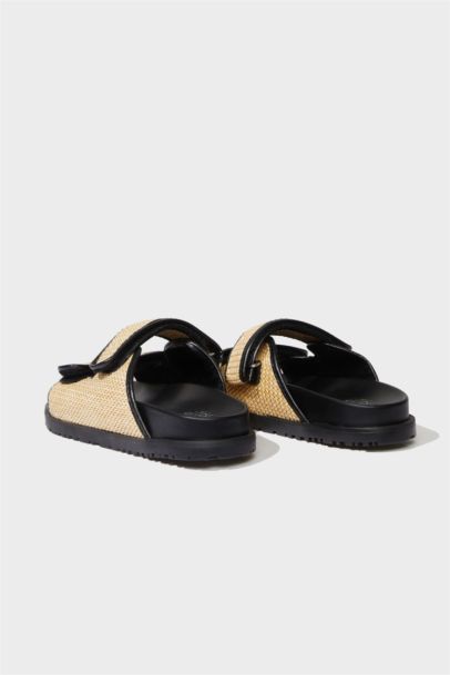 Woman Flat Sole Double Banded Straw Slippers