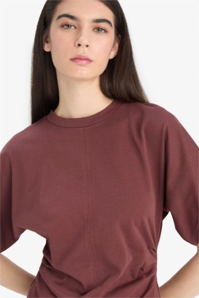 Woman Short Sleeve T-Shirt