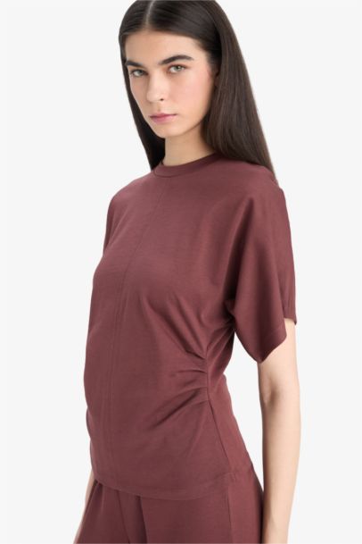 Woman Short Sleeve T-Shirt