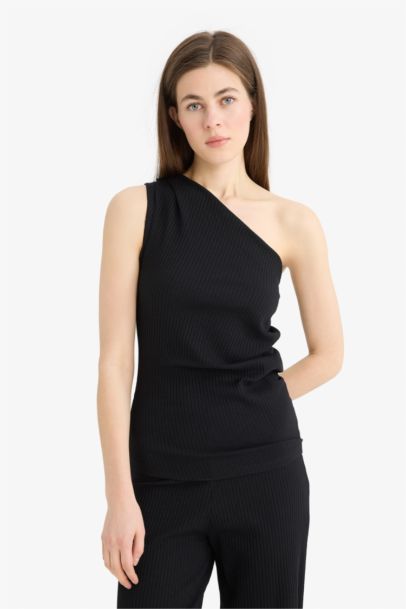 Slim Fit Camisole One Shoulder Tank Top