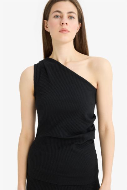 Slim Fit Camisole One Shoulder Tank Top