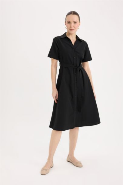 فستان نص كم من بوبلين قصة A برقبة قميص