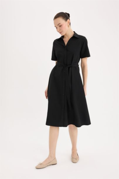 فستان نص كم من بوبلين قصة A برقبة قميص