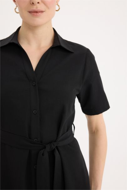 فستان نص كم من بوبلين قصة A برقبة قميص